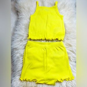 Brand New! Old Navy Girls yellow tank set. Size 12-18 months.